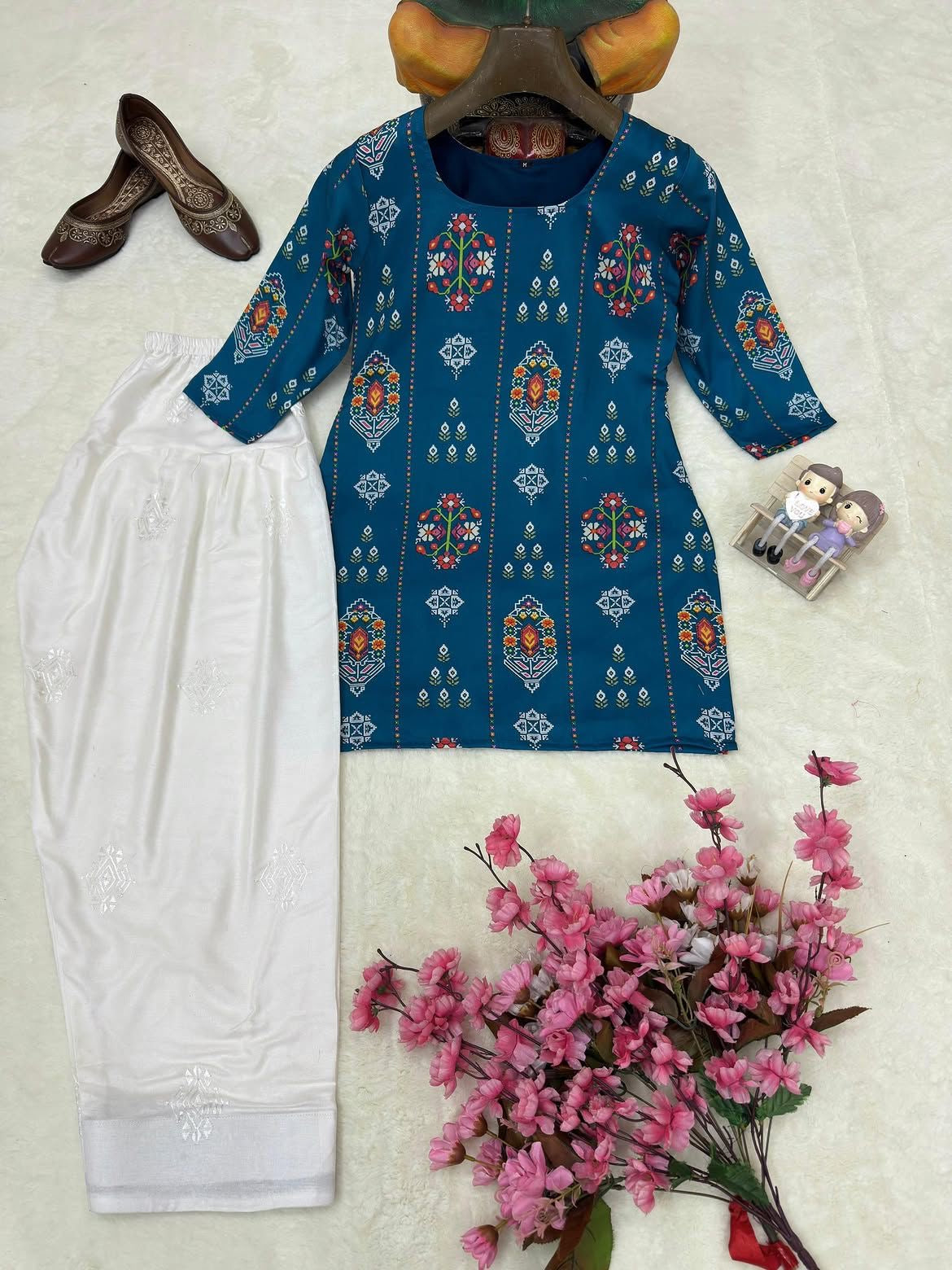 KIRAN 2PC EMBROIDERED DRESS (FARSHI SHALWAR)