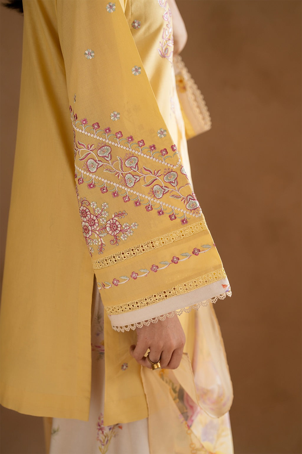 Gulabo Embroidered 3pcs